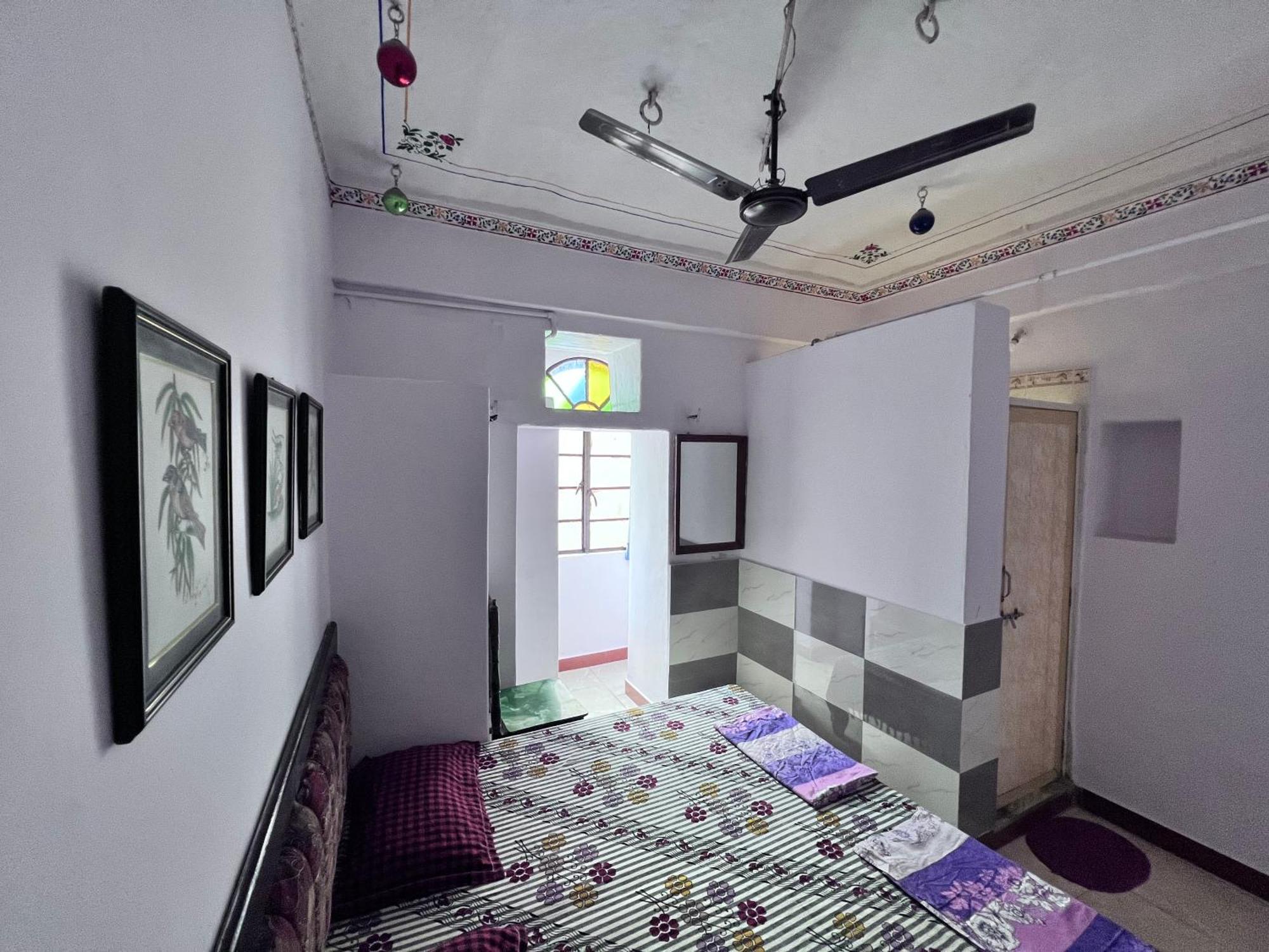Nukkad Guest House Udaipur Exterior foto